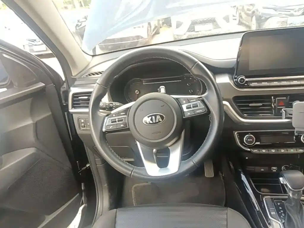 Kia Sportage — миниатюра 15