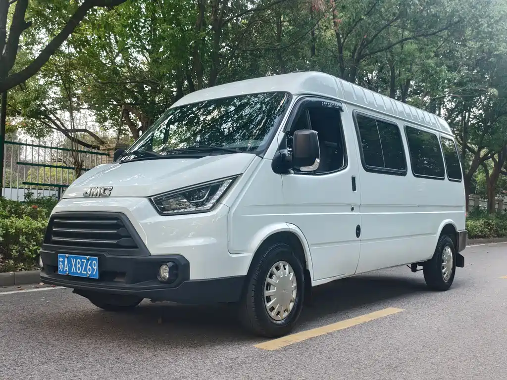 JMC Tesla — миниатюра 7