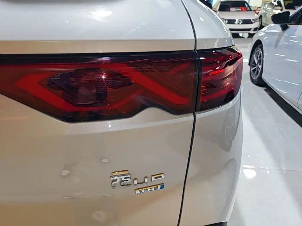 BYD Yuan UP — миниатюра 8