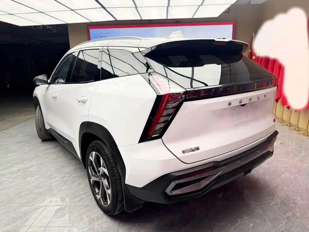 Geely Boyue L — миниатюра 7