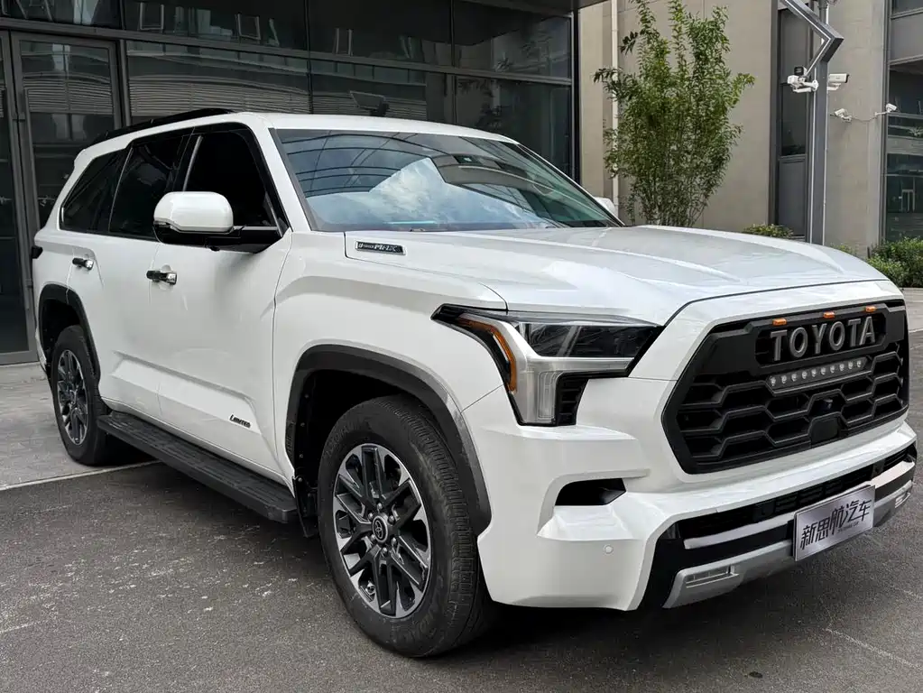 Toyota Sequoia 2023 3.5L AT