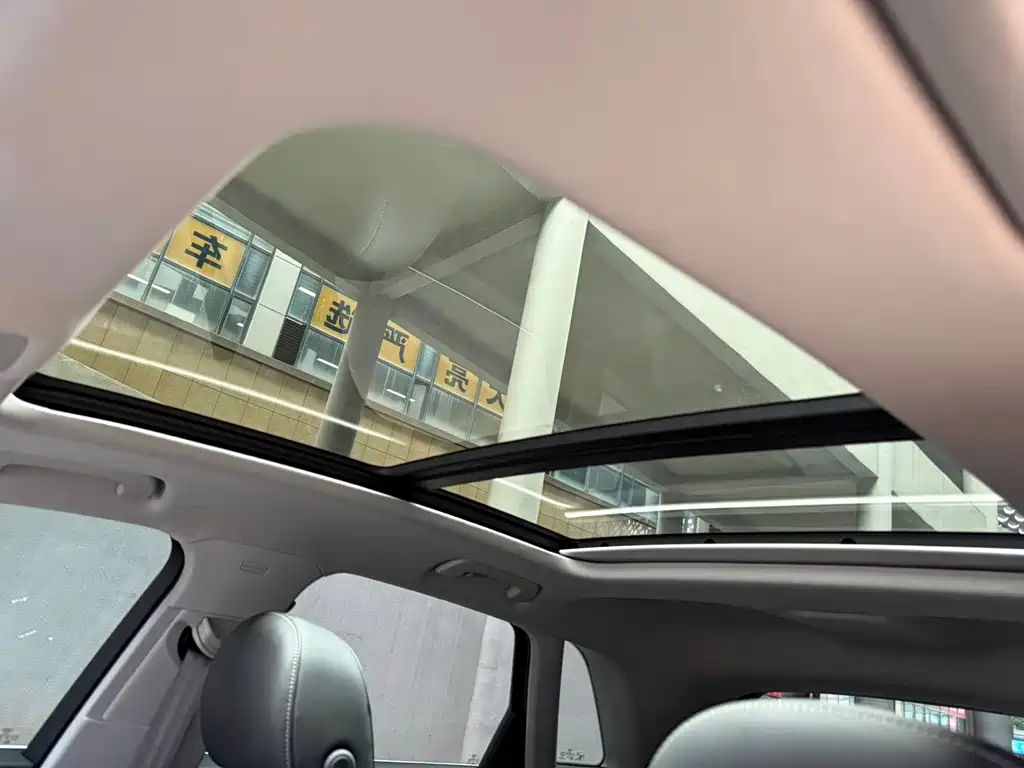 Audi Q3 — миниатюра 18