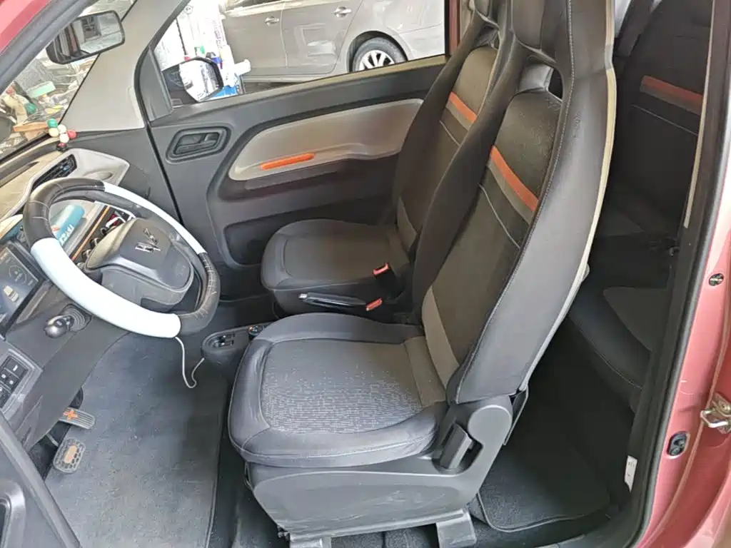 Wuling MINIEV — миниатюра 15