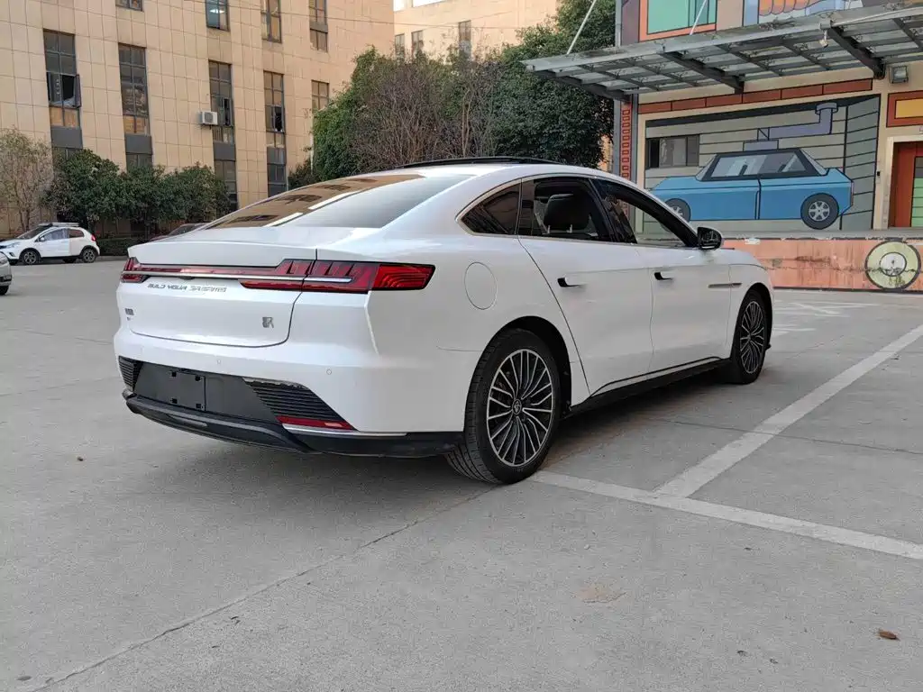 BYD Han — миниатюра 19
