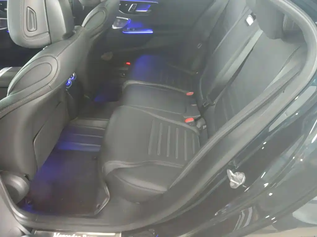Mercedes-Benz C-Class — миниатюра 17