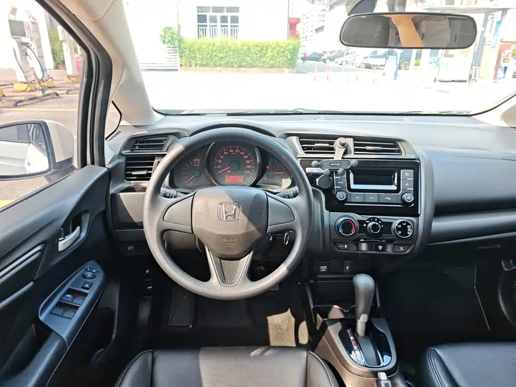 Honda Fit — миниатюра 18