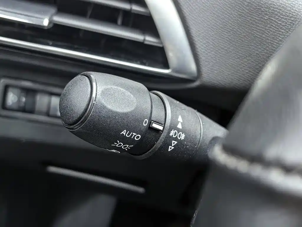 Peugeot 5008 — миниатюра 21