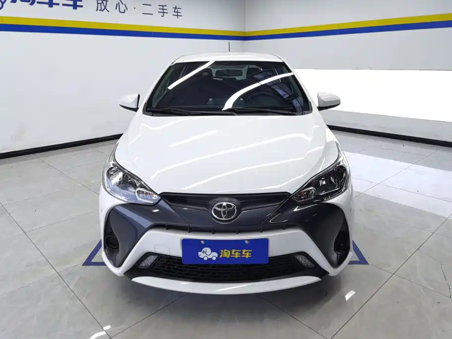 Toyota Yaris L — миниатюра 2