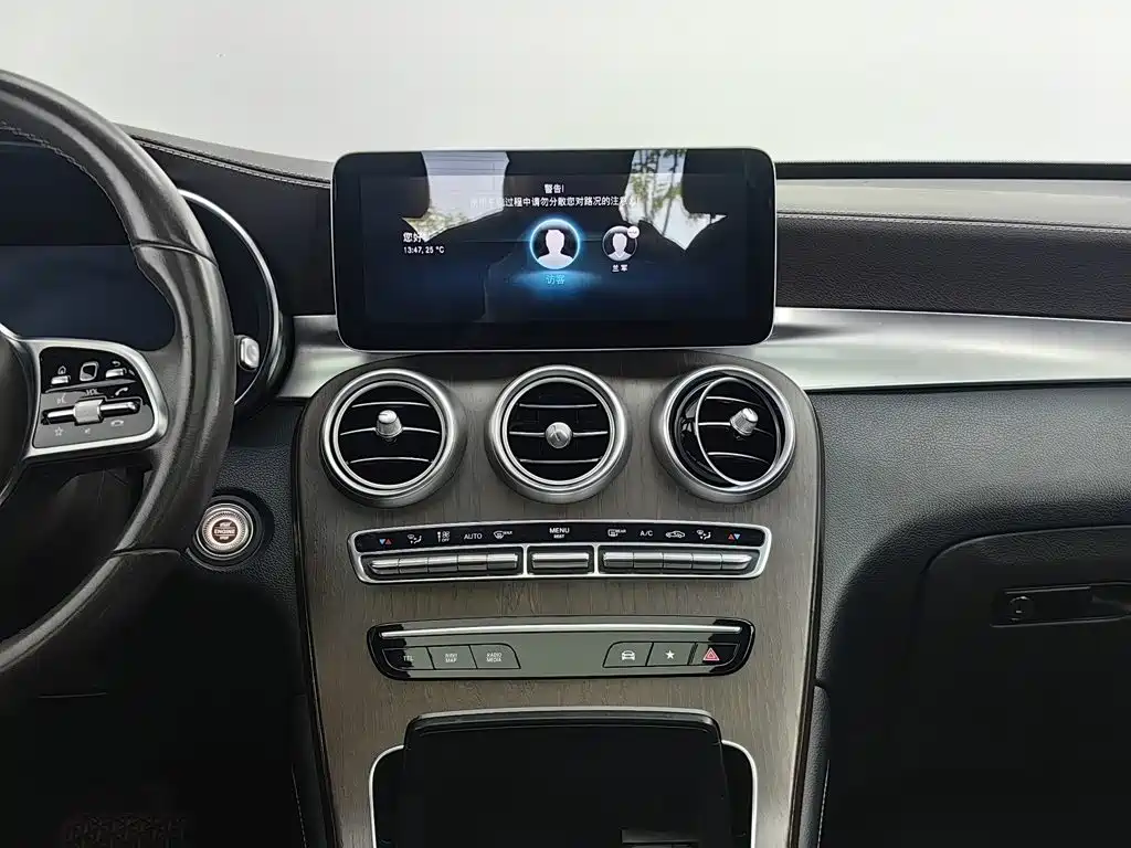 Mercedes-Benz GLC — миниатюра 12
