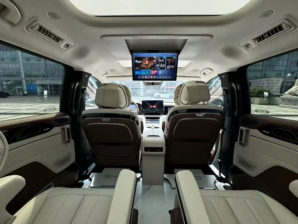 BYD Xia — миниатюра 16