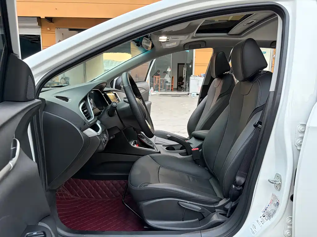 Buick Excelle — миниатюра 5