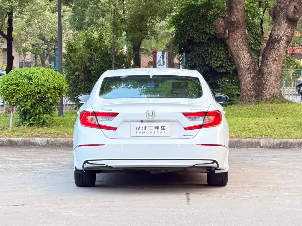 Honda Accord — миниатюра 6