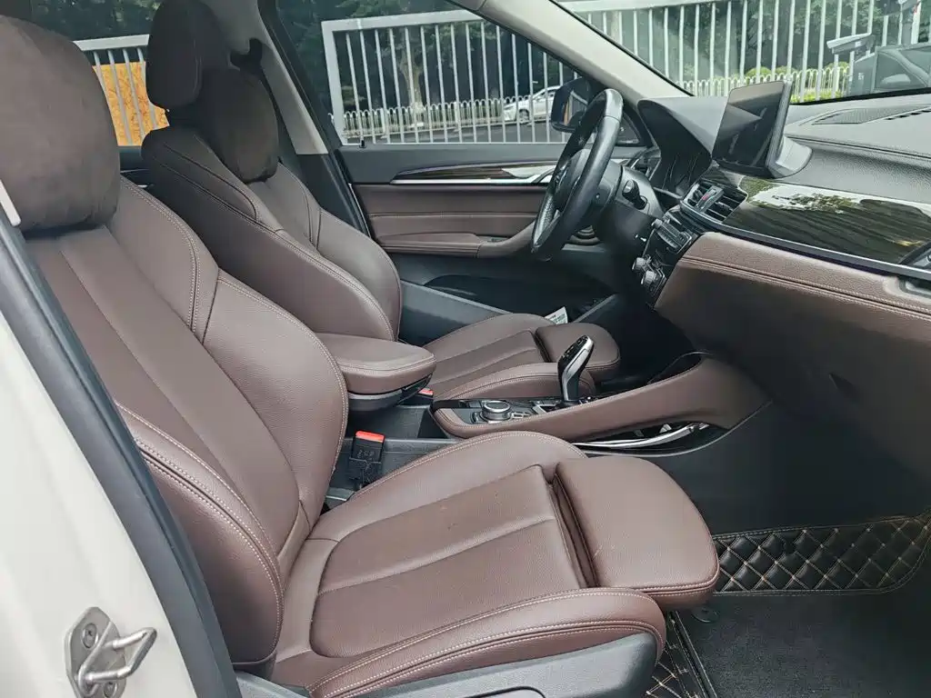 BMW X1 — миниатюра 14