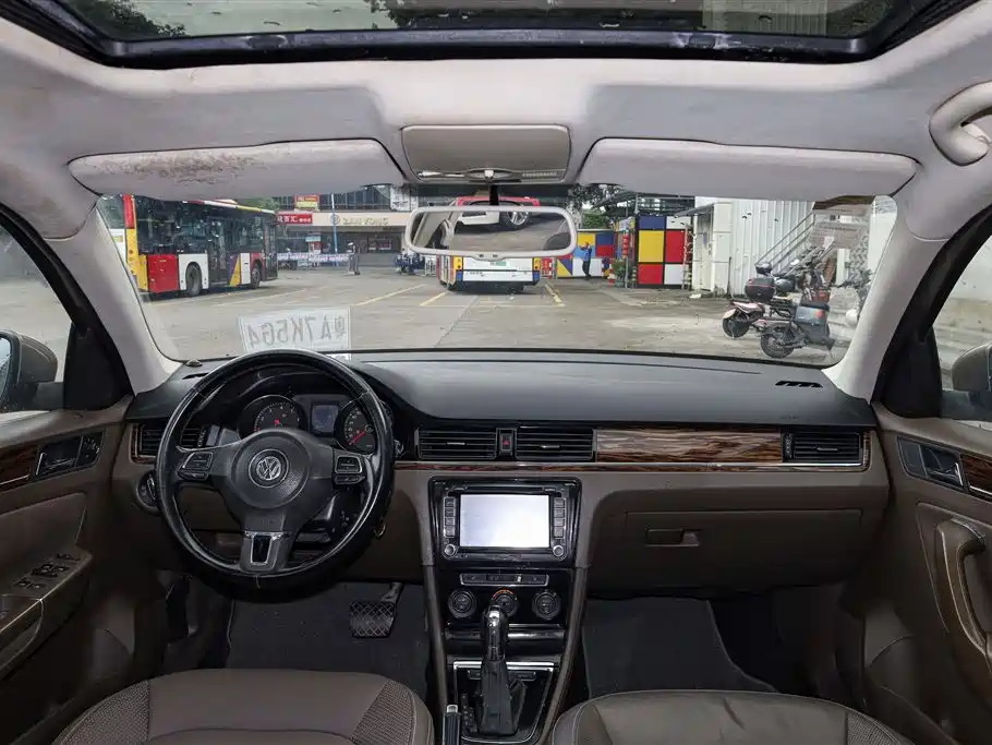 Volkswagen Bora 1.6L Auto Luxury Type, фото 5
