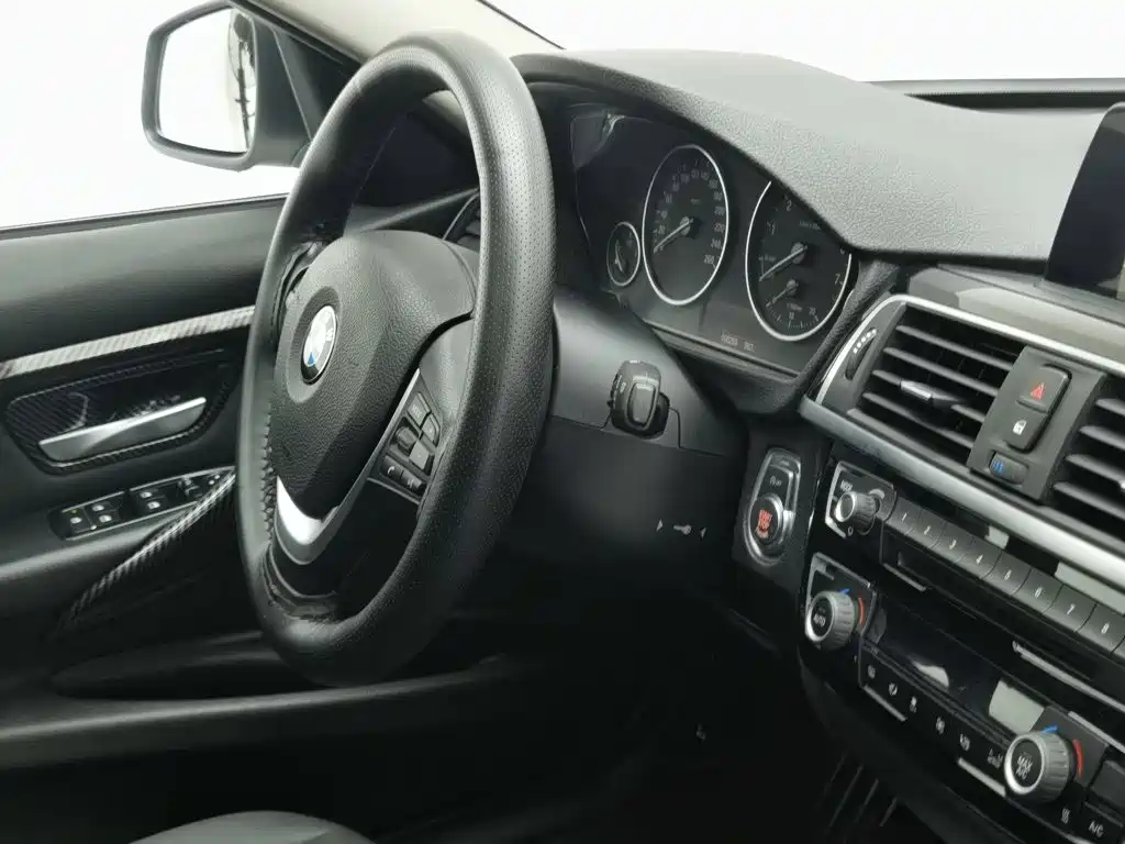 BMW 3 Series — миниатюра 22