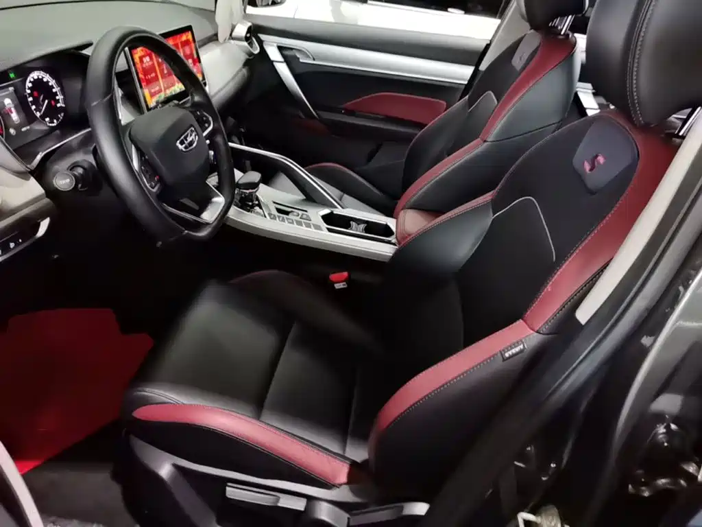 Geely Binyue — миниатюра 15