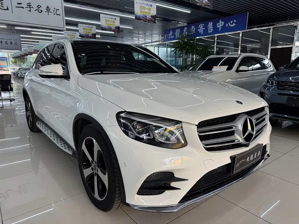 MERCEDES-BENZ GLC