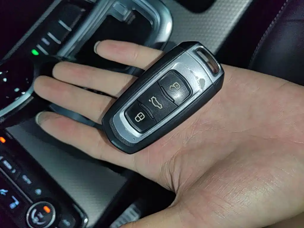 Geely Emgrand GS — миниатюра 9