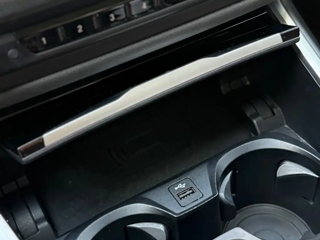 BMW 3 Series — миниатюра 14