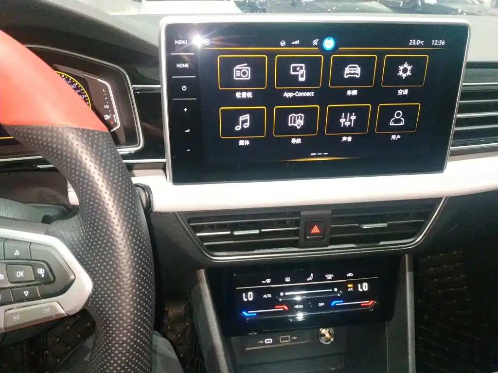 Volkswagen Tiguan L — миниатюра 13