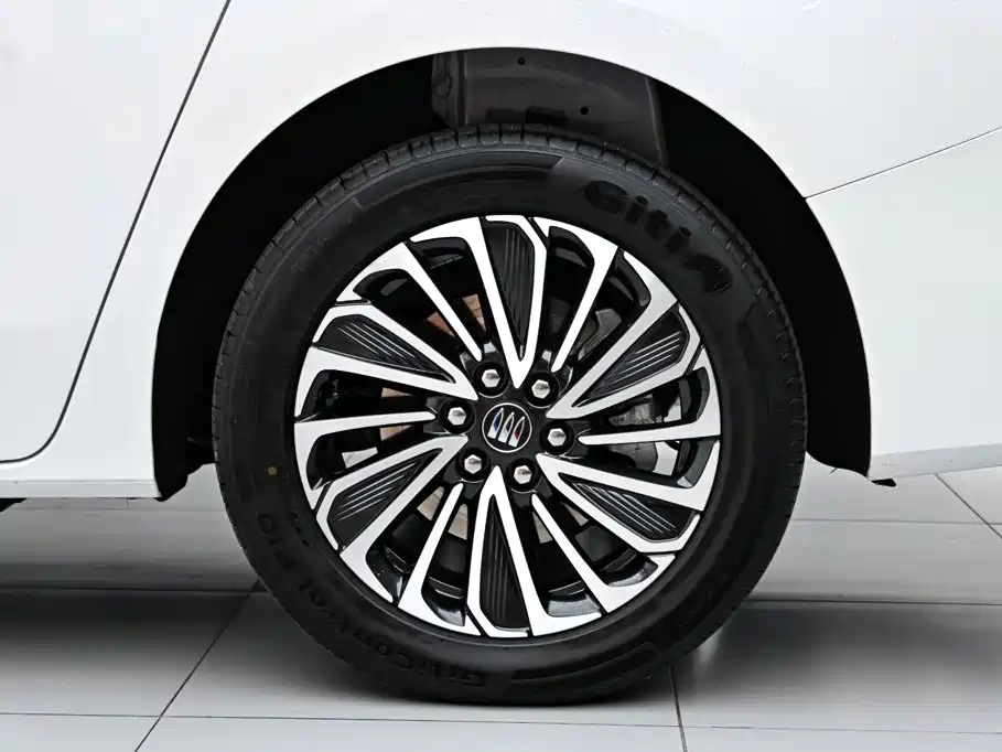 Buick GL8 Hybrid — миниатюра 35