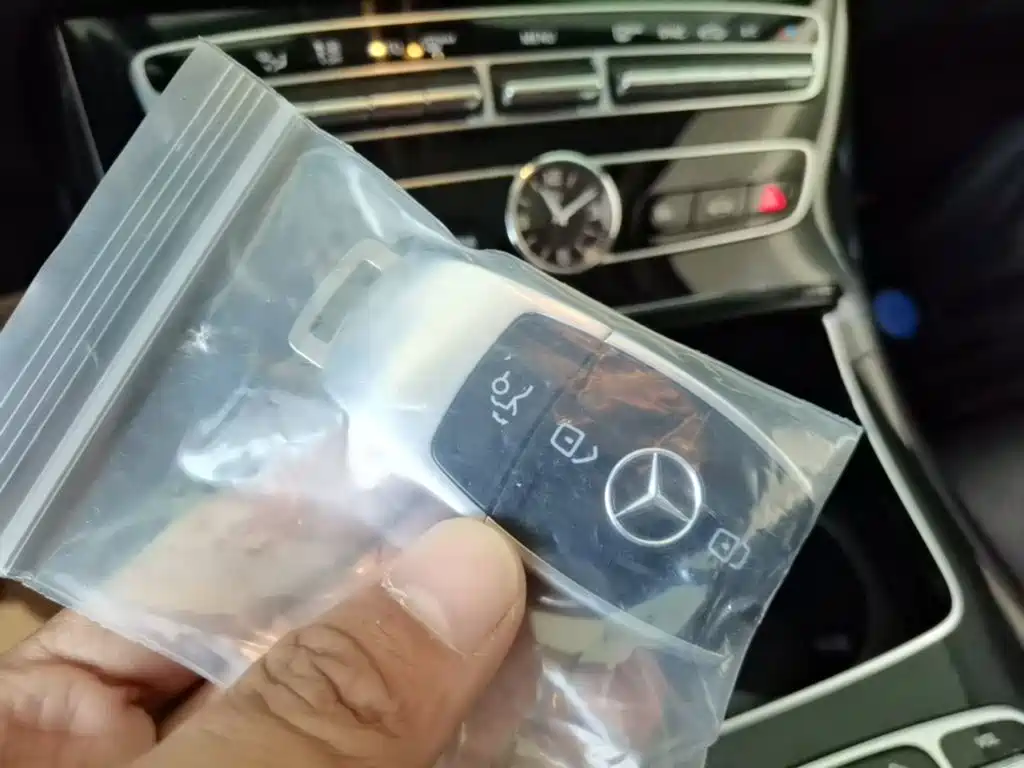 Mercedes-Benz E-Class — миниатюра 9