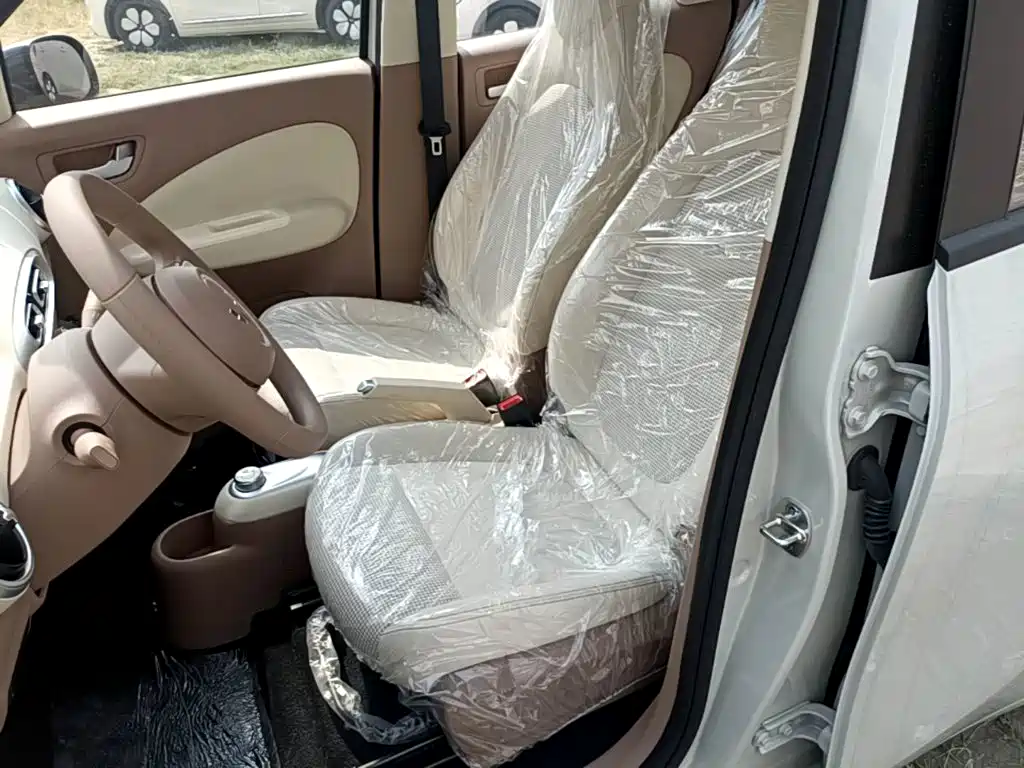 Wuling MINIEV — миниатюра 15