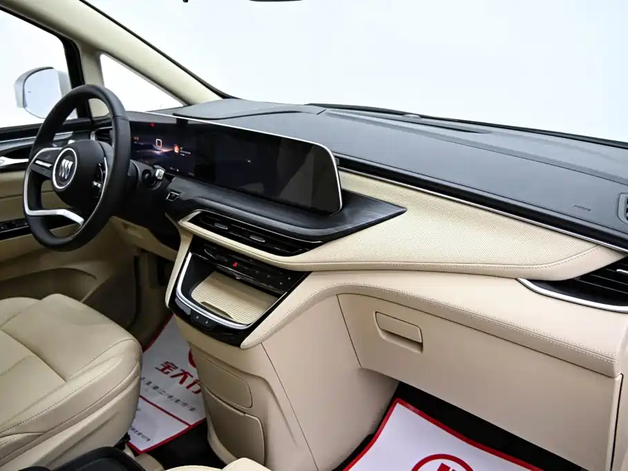 Buick GL8 Hybrid — миниатюра 16