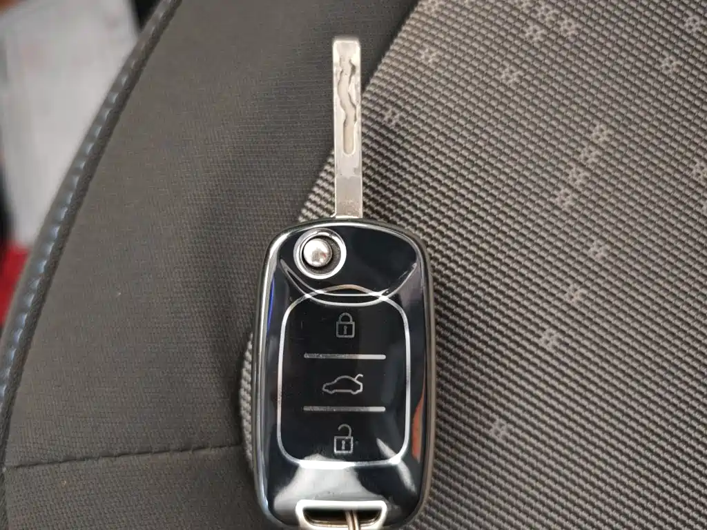 Wuling MINIEV — миниатюра 9