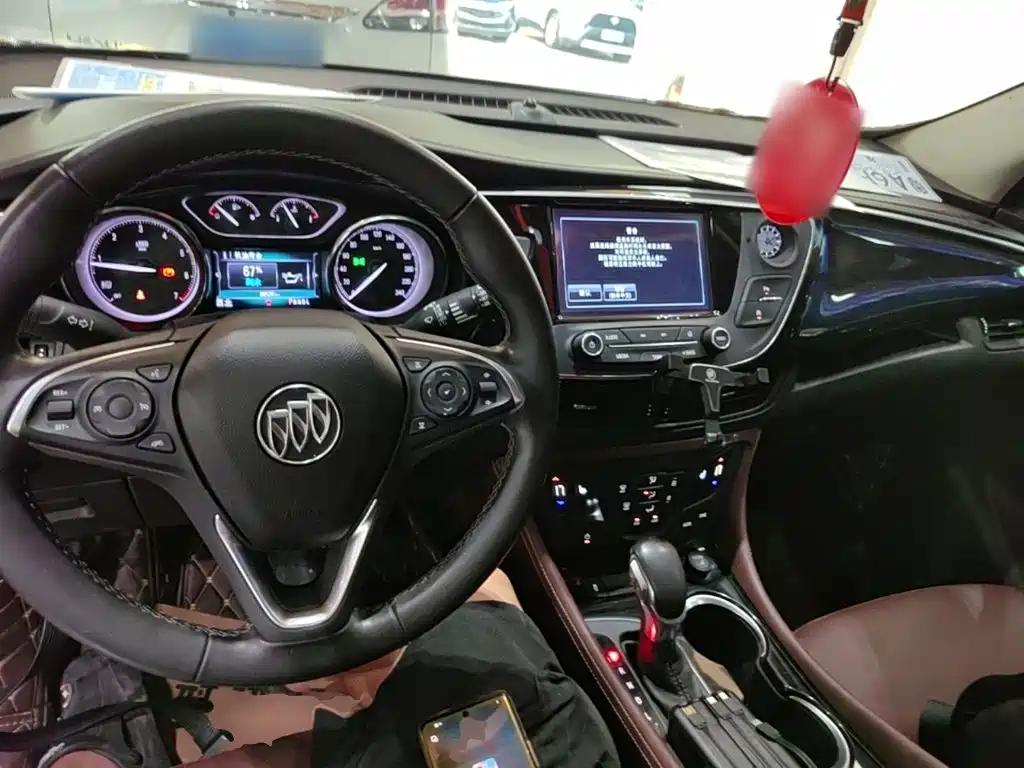 Buick Envision Plus — миниатюра 10