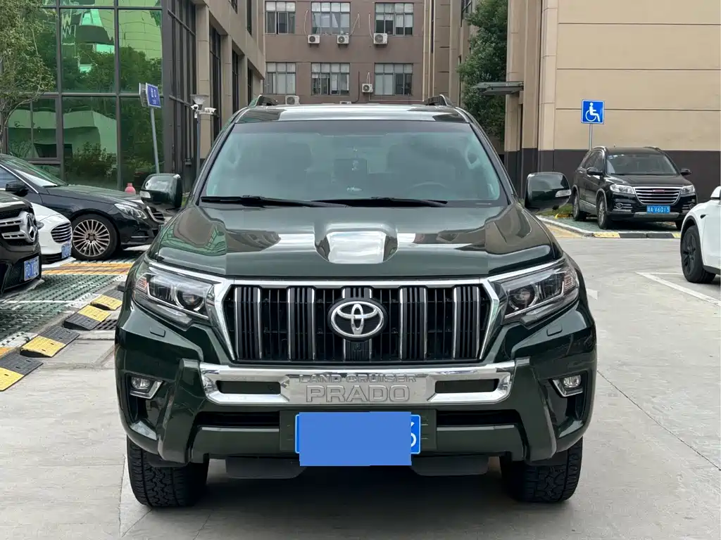 TOYOTA PRADO
