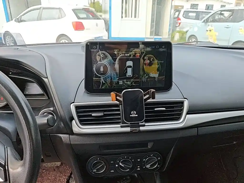 Mazda 3 Axela — миниатюра 13
