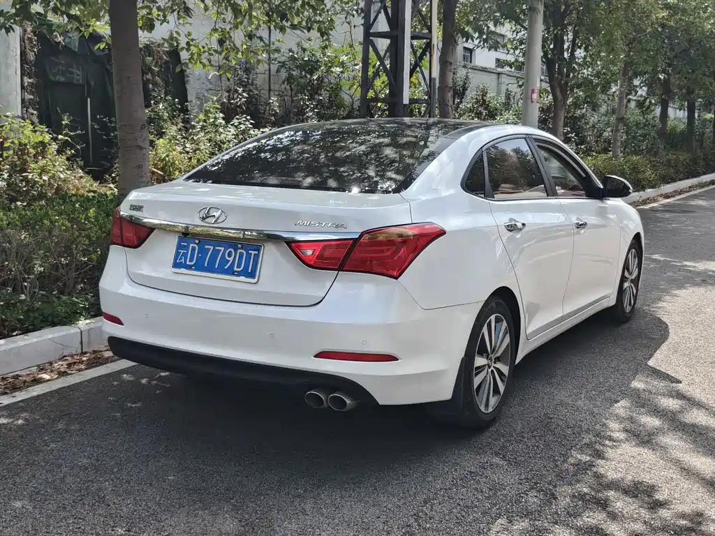 Hyundai Mistra — миниатюра 8