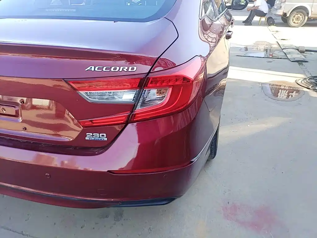 Honda Accord — миниатюра 8
