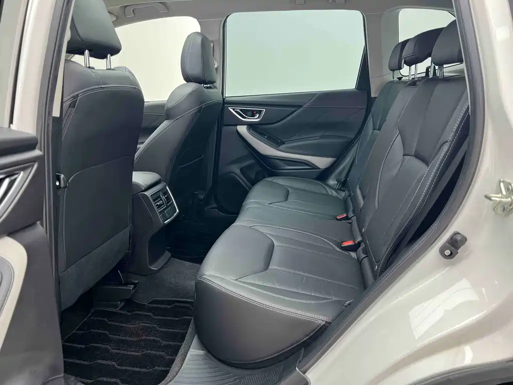 Subaru Forester — миниатюра 10