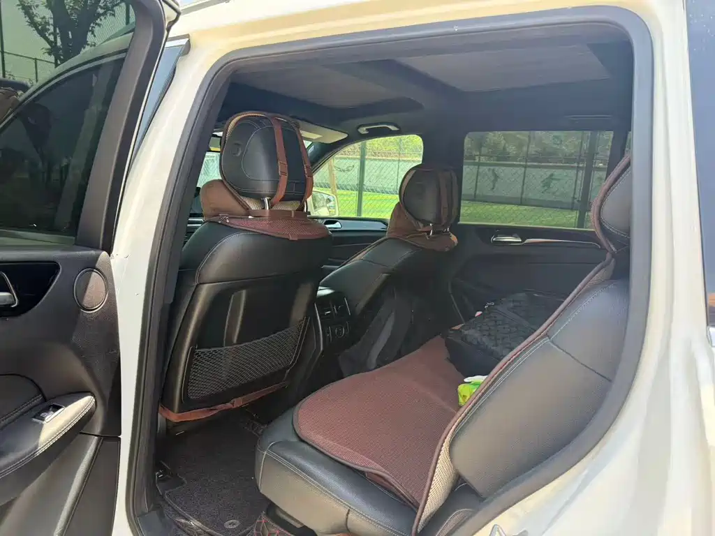Mercedes-Benz GLS — миниатюра 7