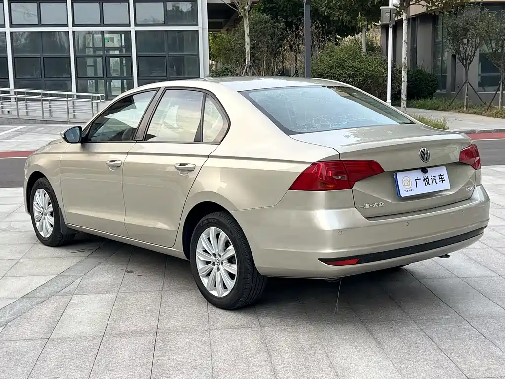 Volkswagen Bora — миниатюра 8