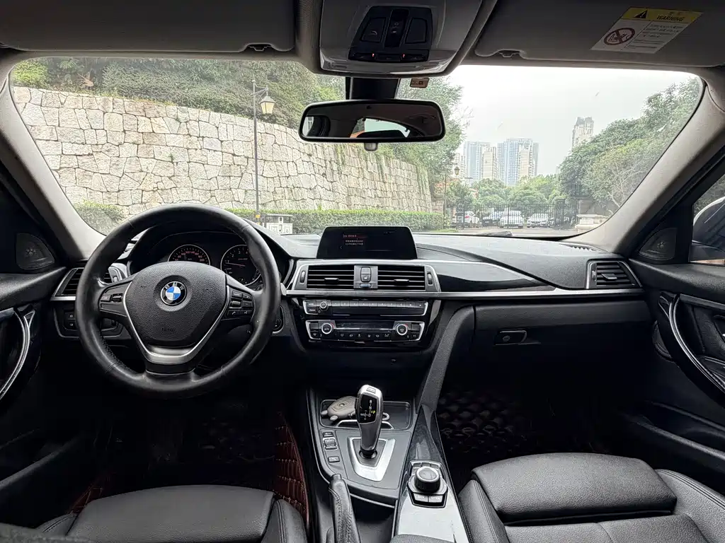 BMW 3 Series — миниатюра 10