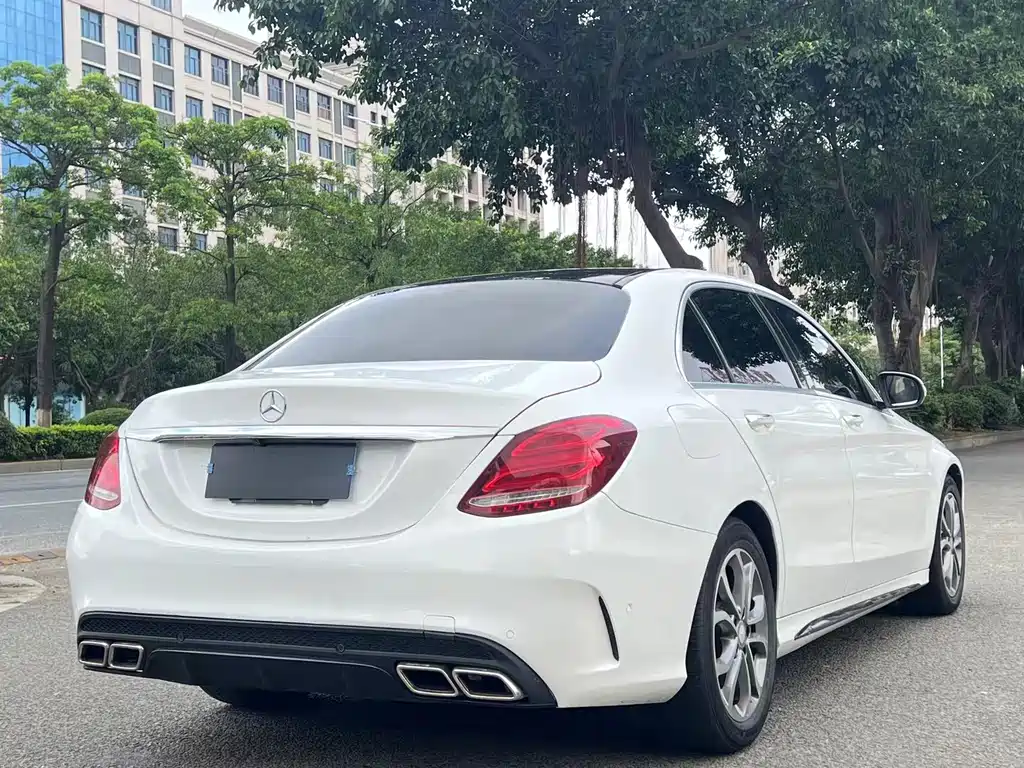 Mercedes-Benz C-Class — миниатюра 9