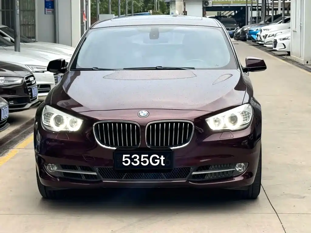 BMW 5 Series GT — миниатюра 2