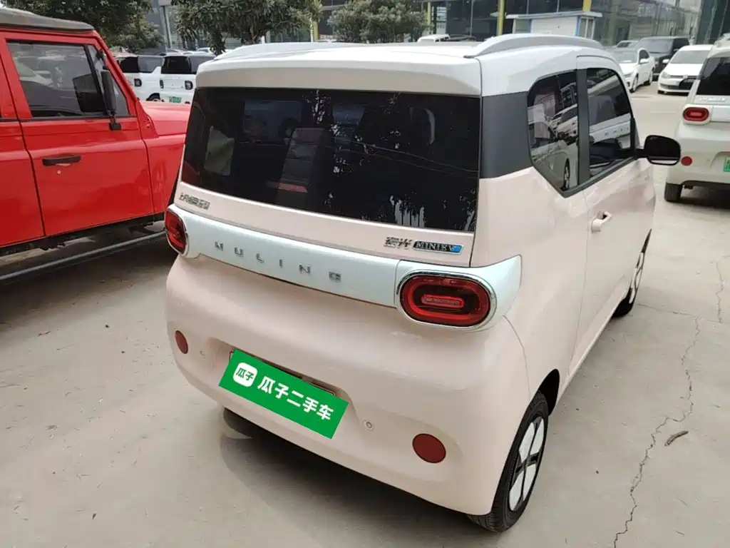 Wuling MINIEV — миниатюра 7