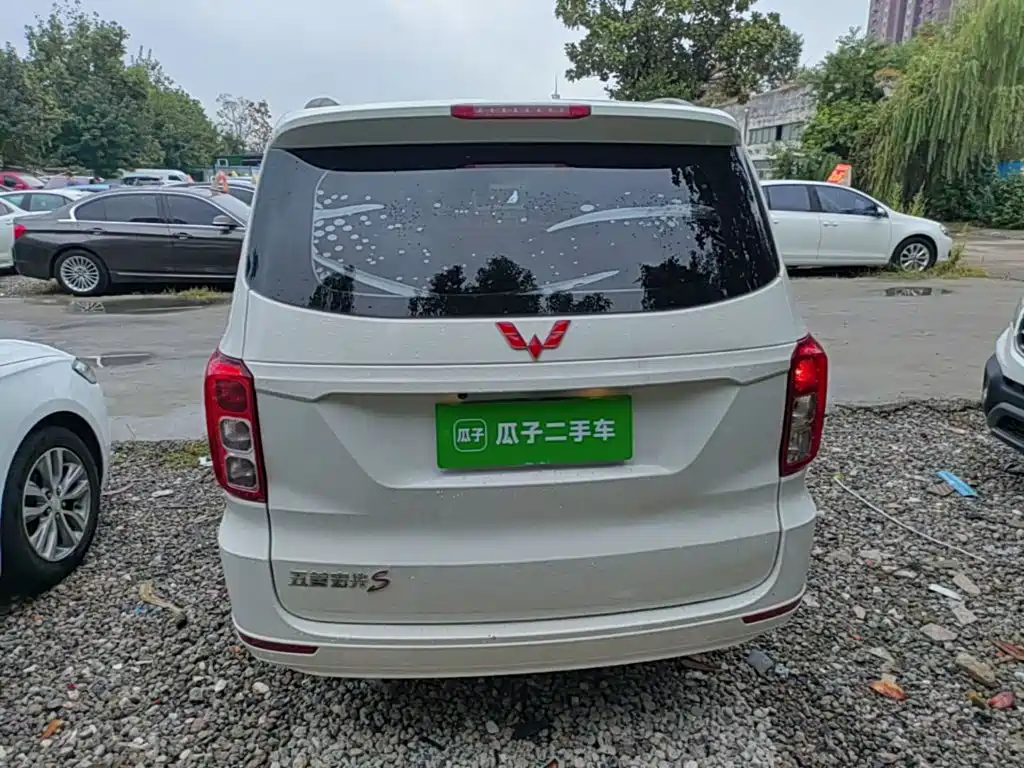 Wuling Hongguang — миниатюра 6
