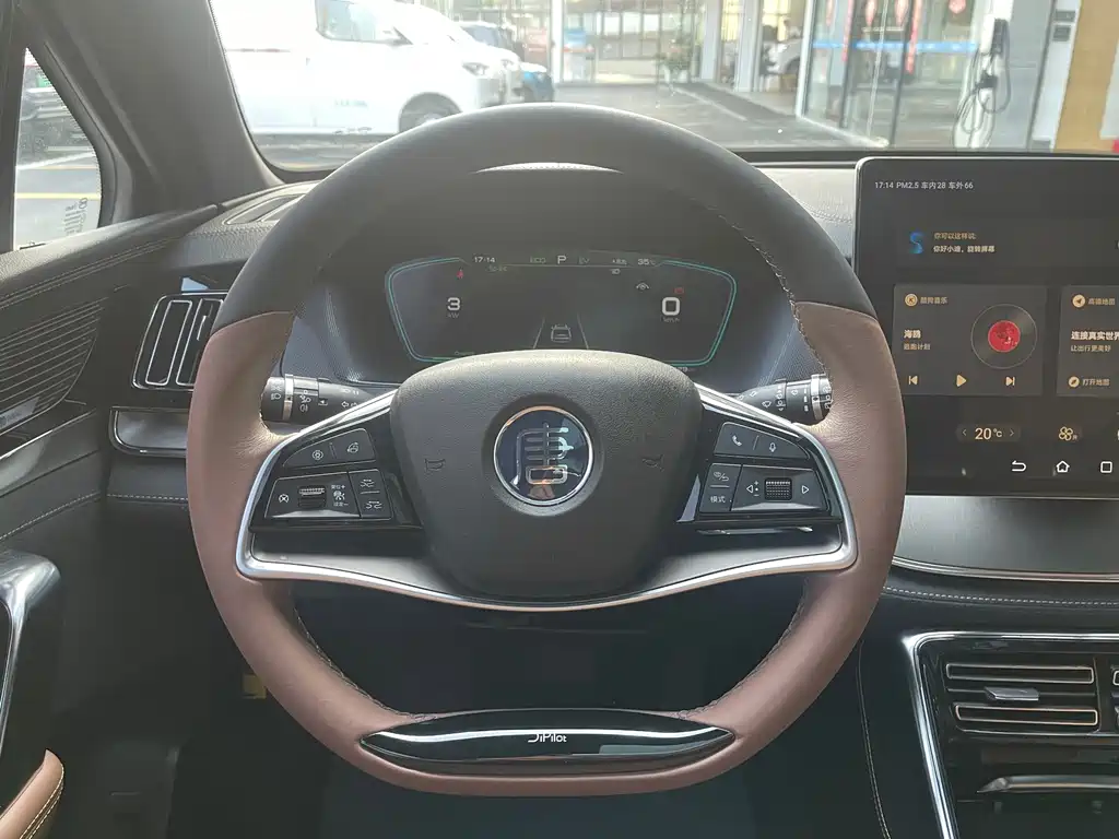 BYD Tang New Energy — миниатюра 32