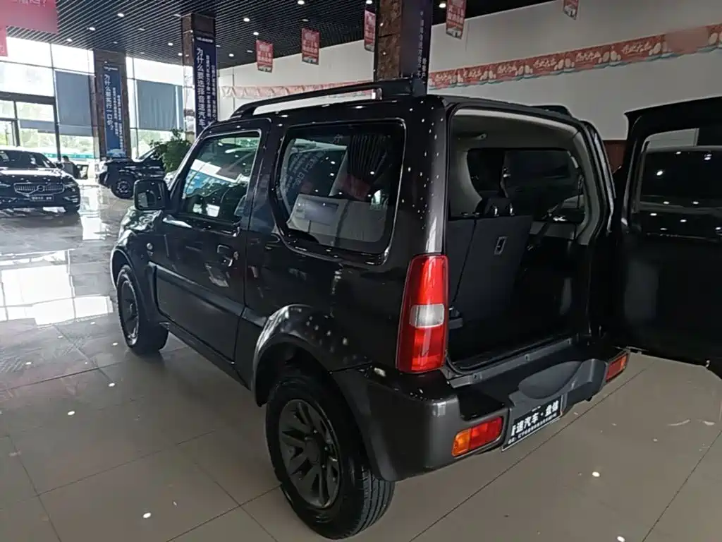 Suzuki Jimny — миниатюра 5