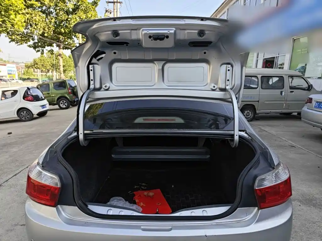 Citroen Elysee — миниатюра 19