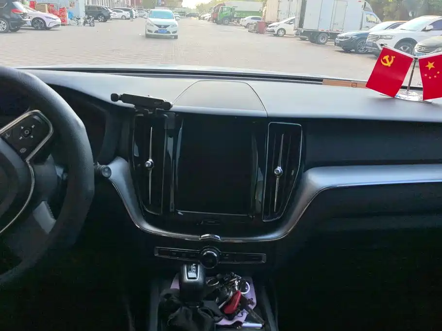 Volvo XC60 — миниатюра 13