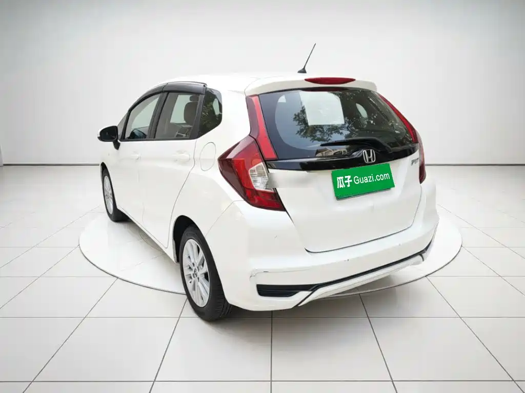 Honda Fit — миниатюра 4