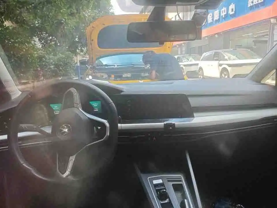 Volkswagen Golf — миниатюра 3