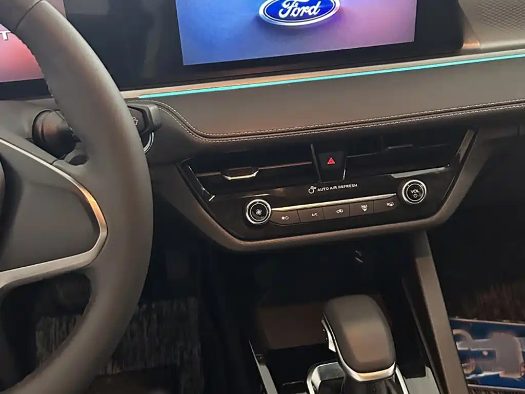 Ford Escort — миниатюра 10