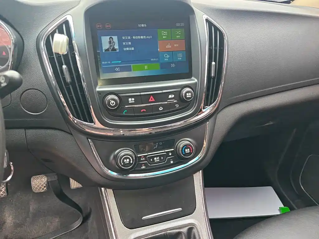 Baojun 560 — миниатюра 13